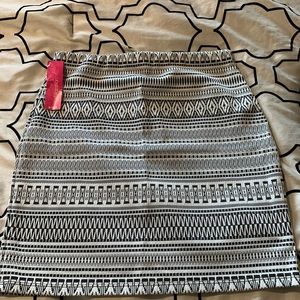 Black and white mini skirt